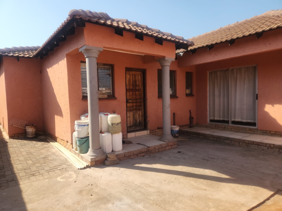 3 Bedroom Property for Sale in Tlhabane West North West